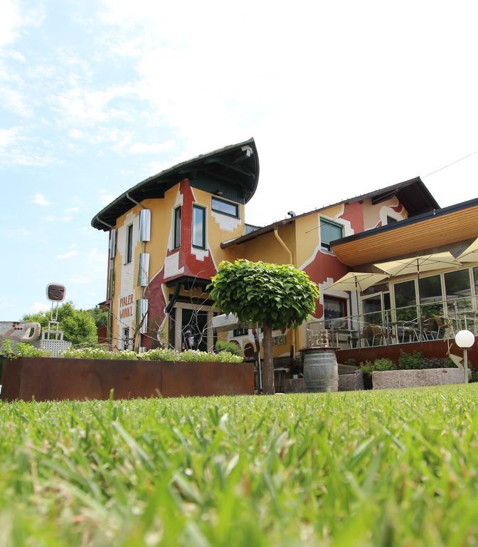 Malerwinkl Restaurant + Kunsthotel Hatzendorf Екстер'єр фото